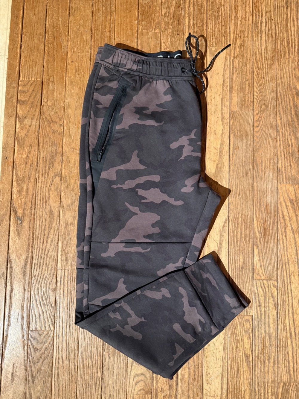 American Eagle Outfitters Men’s Camo Joggers - Black/Brown